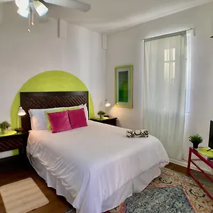 https://tropical-loft-apartment-in-miramar.top-hotels-puertorico.com